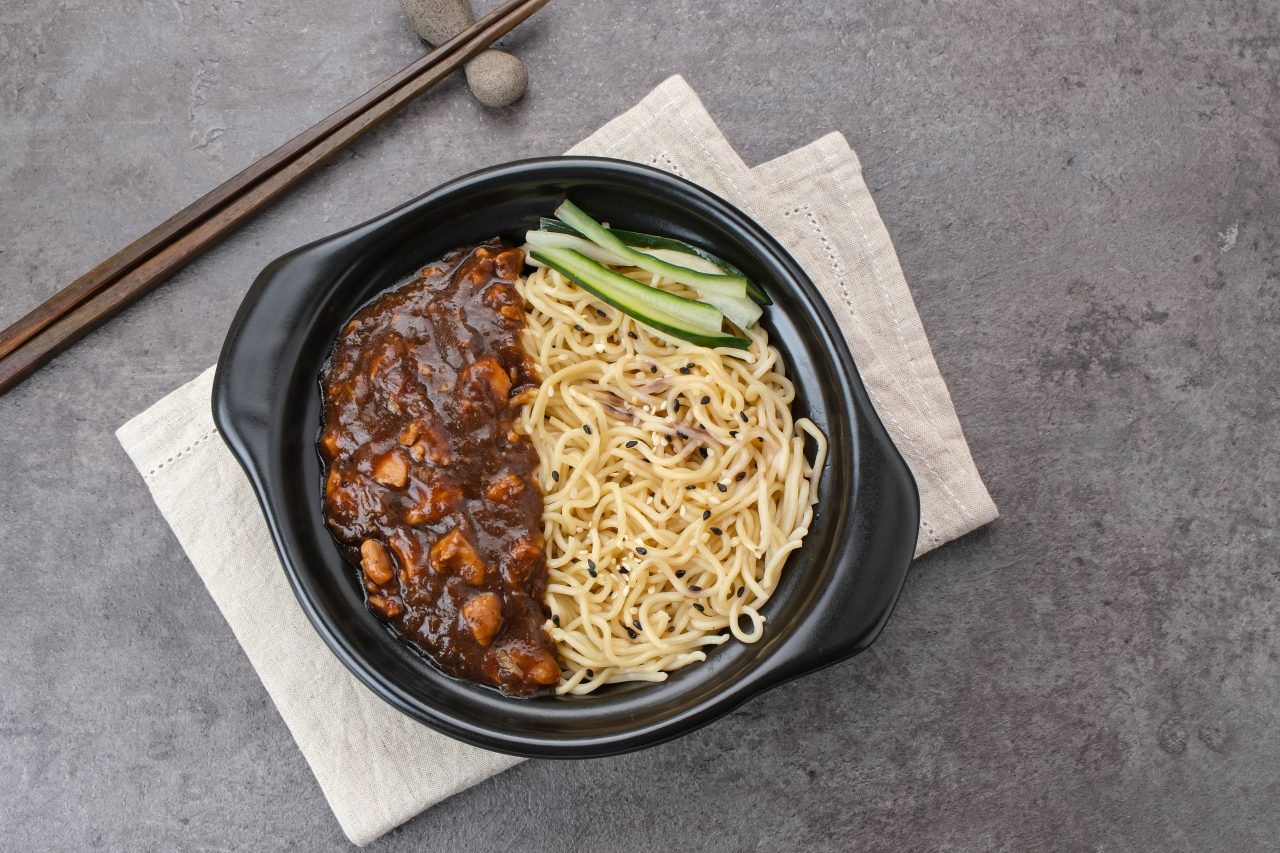  Jajangmyeon or noodle with fermented black beans sauce