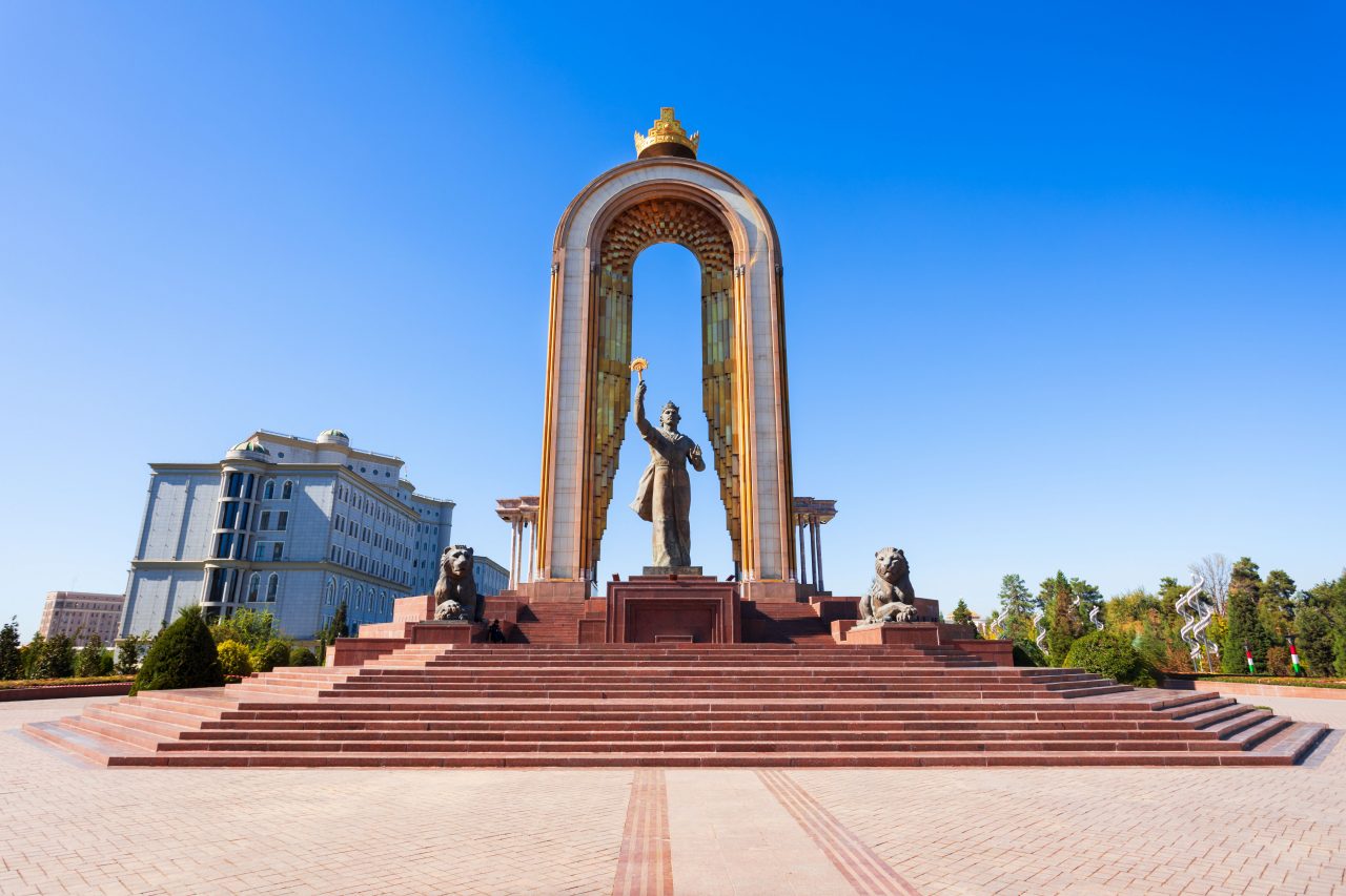 statue-ismoil-somoni-dushanbe-city-tajikistan