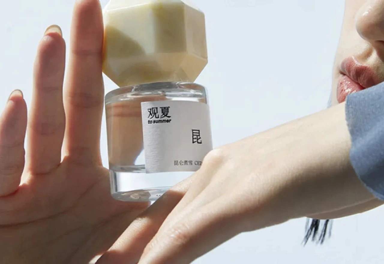 น้ำหอม To Summer ของฝากเซี่ยงไฮ้แบรนด์จีนกลิ่นดอกไม้เอเชีย