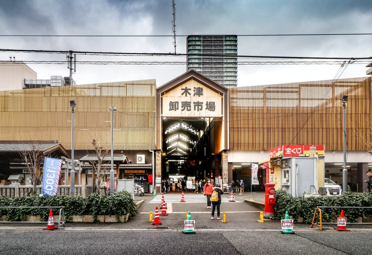 ตลาดปลา Osaka คิซุอิจิบะ (Kizu Ichiba)