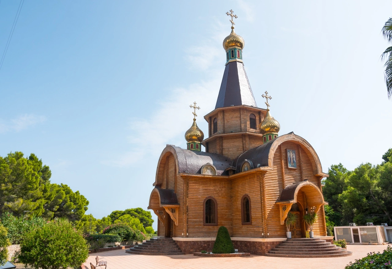 ที่เที่ยวชิงเต่า โบสถ์คาทอลิก นักบุญไมเคิล (St. Michael's Church)