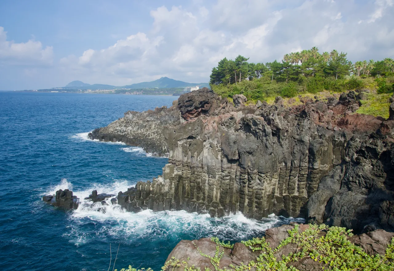 ที่เที่ยวเกาะเชจู หน้าผาจูซังจอลลี แดโพ