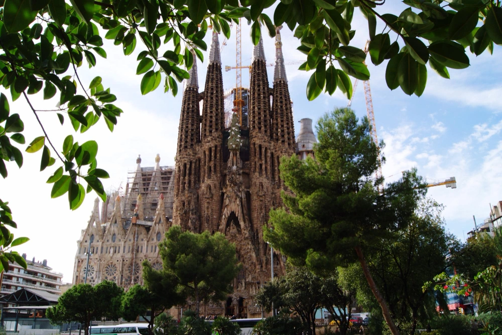 low-view-of-sagrada-familia-palace