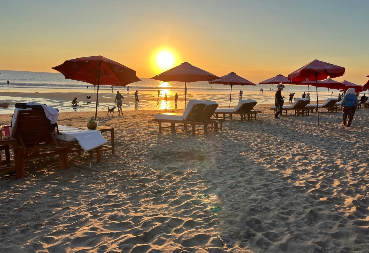 เที่ยวบาหลี ที่หาดและย่านเซมินยัก