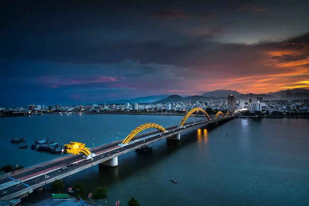 Sunset at Dragon River Bridge, Da Nang