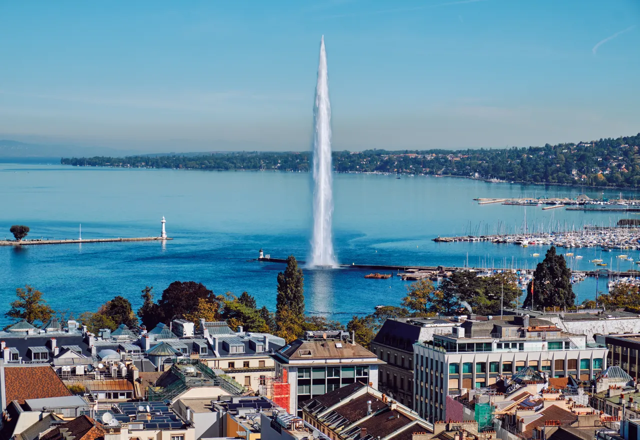 ที่เที่ยวสวิตเซอร์แลนด์ น้ำพุ Jet d'Eau กลางทะเลสาบเจนีวา
