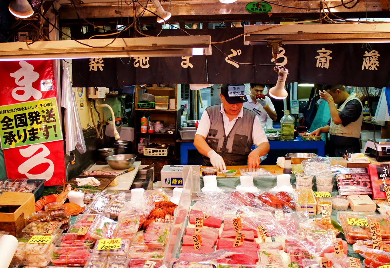 ร้านอาหารทะเล และซูชิที่ตลาดปลาสึกิจิ ที่เที่ยวโตเกียวที่สายกินห้ามพลาด