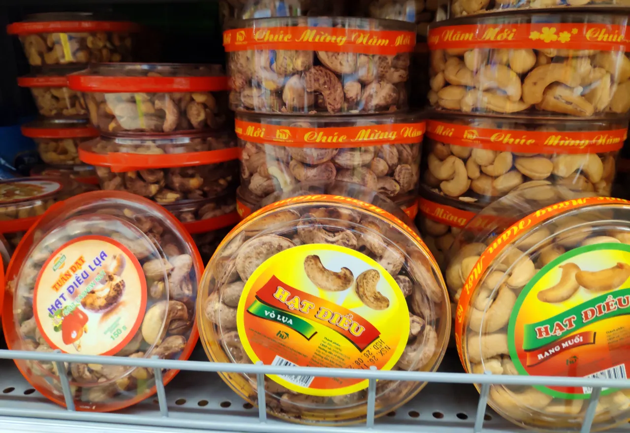 เม็ดมะม่วงหิมพานต์ ของฝากจากเวียดนามราคาถูก